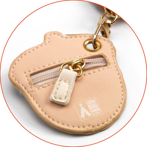 コインケースにも、裏面にファスナーがついています。