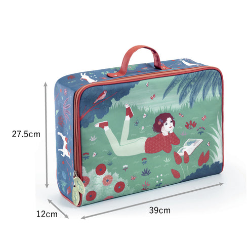 バッグの大きさは、幅29cm、置き行き12cm、高さ27.5cmです。