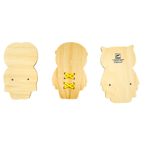 台座は木でできていて、繰り返し遊ぶことができます。