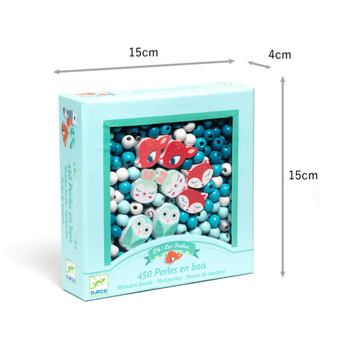 パッケージはしっかりとした厚紙でできています。サイズは 15x15x4cmです。