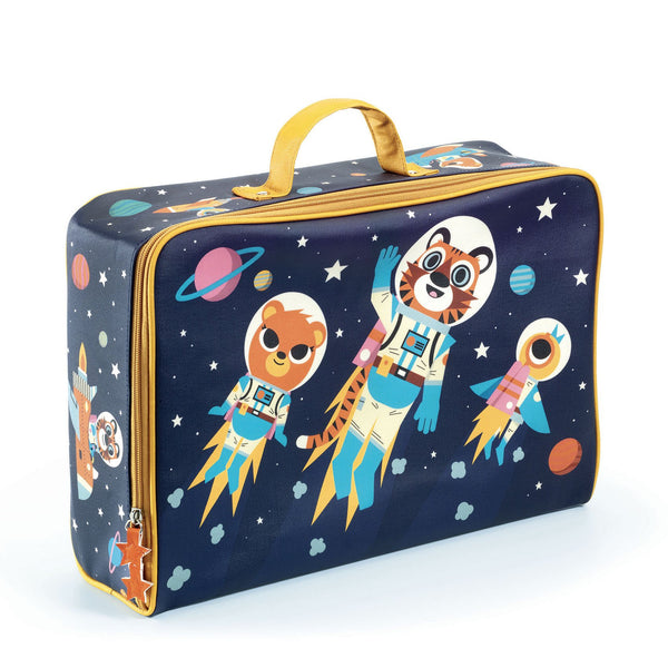 「スーツケース スペース」という商品です。宇宙の風景が美しく描かれたキャリーケースです。素材は綿・ポリエステルです。
