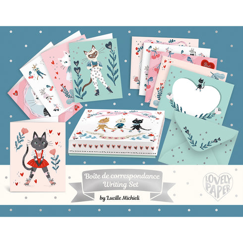 「ライティングセット ルシル」という商品です。おちゃめな猫たちのイラストが描かれたカード10枚と封筒10枚が入った小さなレターセットです。