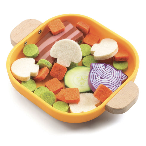 食材には木で出来たものとフェルト素材のものの2種類があります。それぞれを好きなように組み合わせて自分だけのオリジナルお弁当を作りましょう。