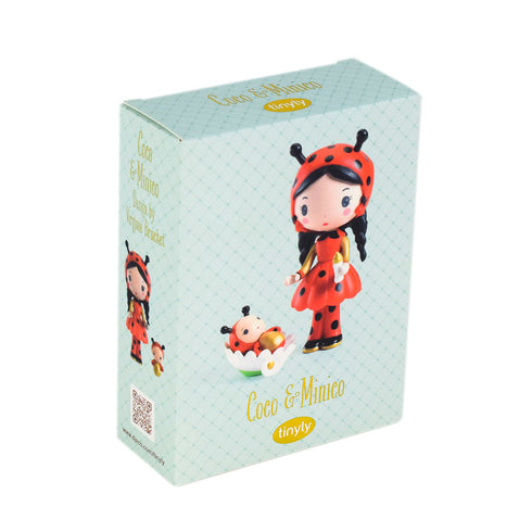 パッケージサイズは 9.5x12.5x4cm。