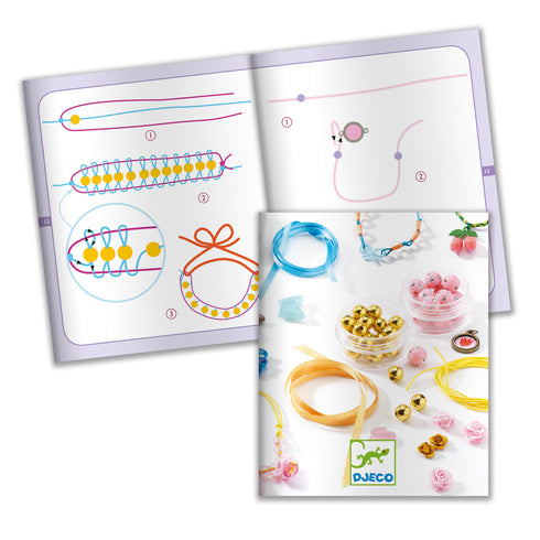 ブックレットにはアクセサリーを作る手順が書かれています。