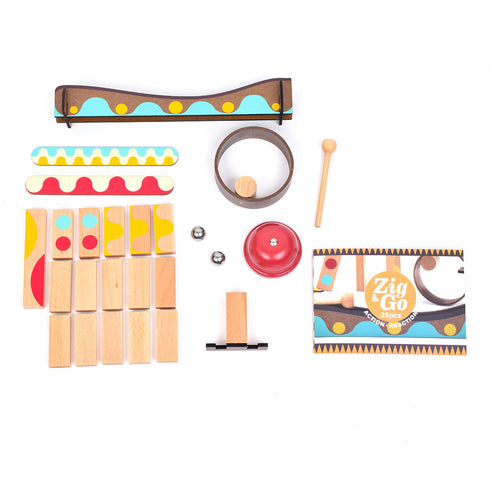 ベルやパーツがシーソーになったりちょっと変わったドミノセット。25個のピースと説明書が入っています。