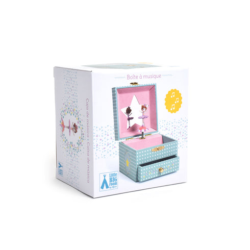 パッケージサイズは 11×12×9㎝。