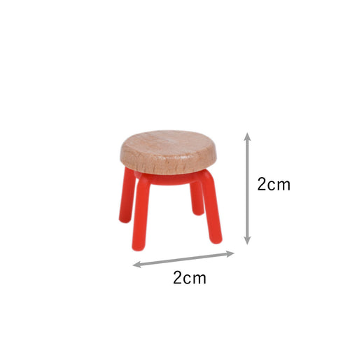 スツールのサイズは縦2㎝ 横2㎝です。