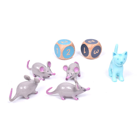 ネコが1個、ネズミが4個、サイコロが2個入っています。