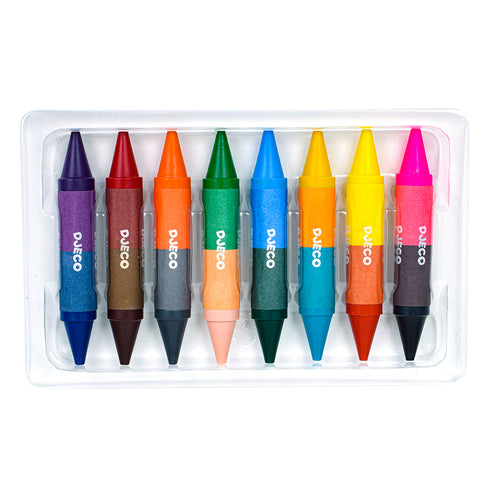 クレヨンをケースに収めた様子です。