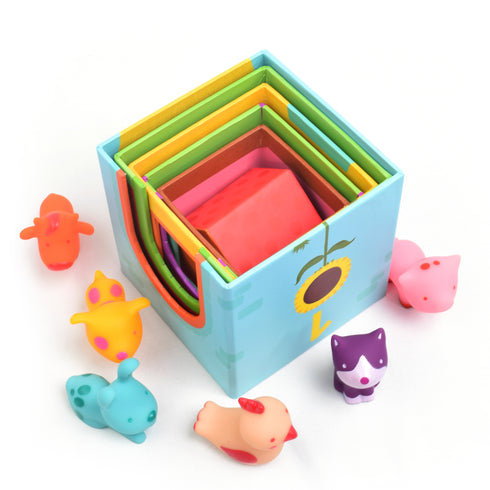 キューブは底面が無いので、入れ子でコンパクトに収納することができます。