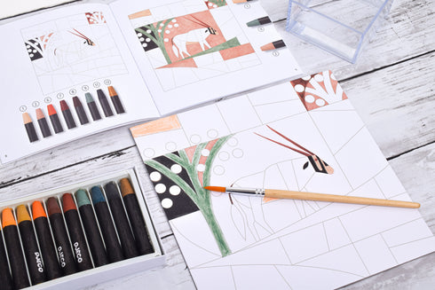 パステルで塗った部分を筆でのばしています。